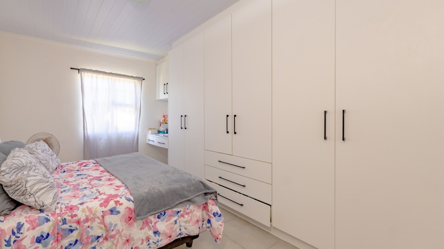 3 Bedroom Property for Sale in Struisbaai Western Cape